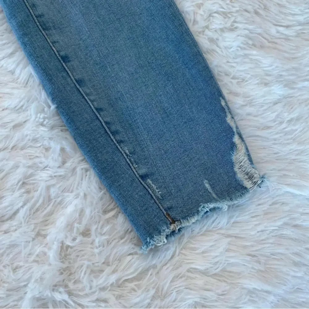 𝅺DL1961 Florence Mid-Rise Instasculpt Skinny Jeans - Size 29